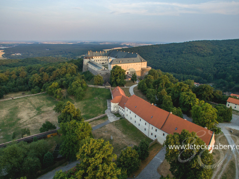 červený kameň letecká fotografia